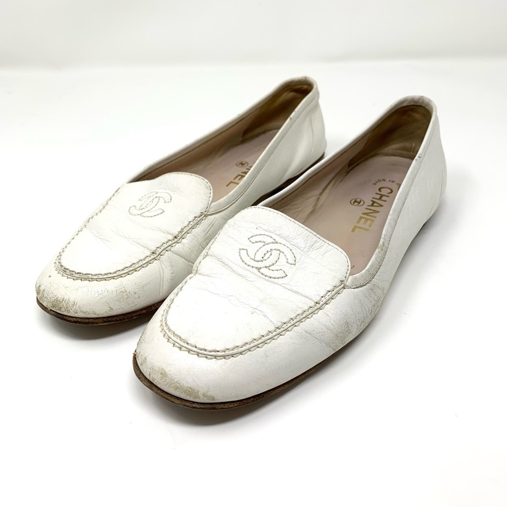 Rare Vintage 90’s Chanel White Loafers size 7